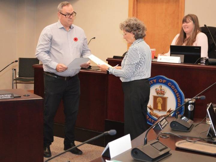 Cornwall police board briefs: Coun. Todd Bennett sworn in