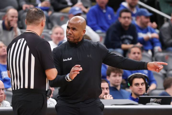 Deadspin | USC draws line, slips past Seton Hall in Maui semifinals