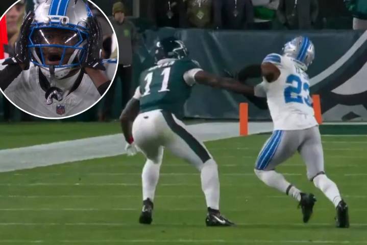 Eagles escape Lions after controversial pass interference call