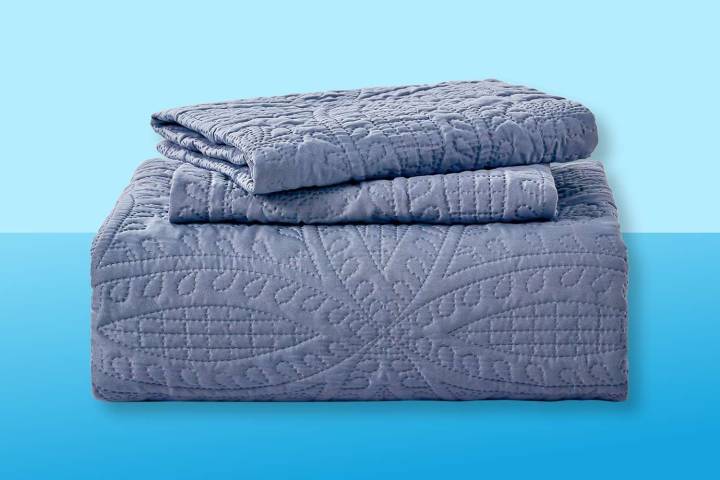 Amazon’s Best-Selling Quilt Is on Sale from $28 Today