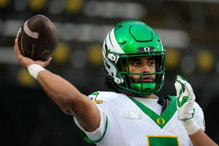 Oregon vs. Washington FREE LIVE STREAM (11/29/25): Watch rivalry game online