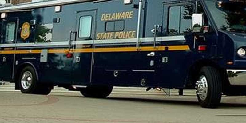 Two suspects hold up Wilmington grocery store during armed robbery