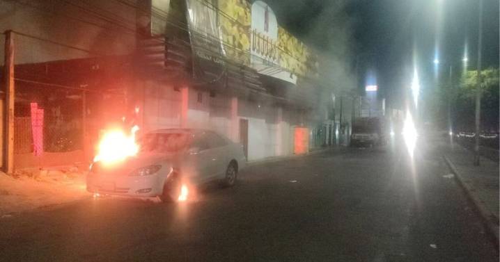 Suman cinco muertos por balacera e incendio en bar Lacoss en Puebla ¿Qué se sabe del ataque armado?