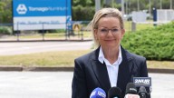 Sussan Ley faces Liberal Party leadership division in two-hour meeting after Nationals abandon net zero emissions target