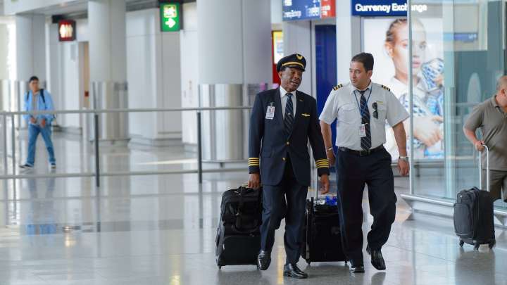 Delta Air Lines Pilots Concerned After Company Orders Ban On App Following Breached Info In Phones