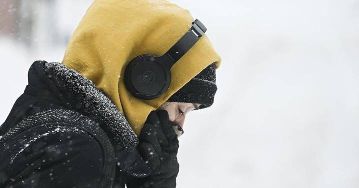 Southern Ontario bracing for first snowfall this season