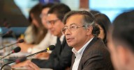 Gobierno Petro bajo críticas por contratos firmados antes de entrar en vigencia la Ley de Garantías
