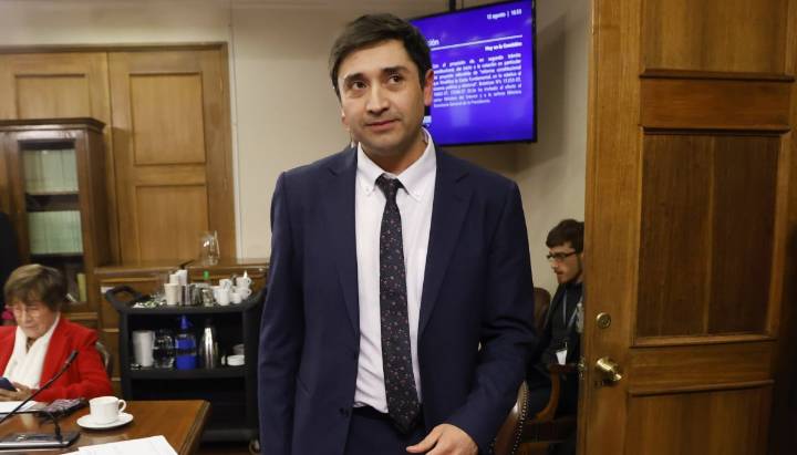 Fiscalía solicita audiencia de formalización para el senador electo Miguel Ángel Calisto por eventual fraude al fisco