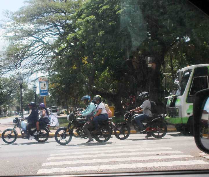 Conductores hacen llamado a la prudencia ante aumento de accidentes viales
