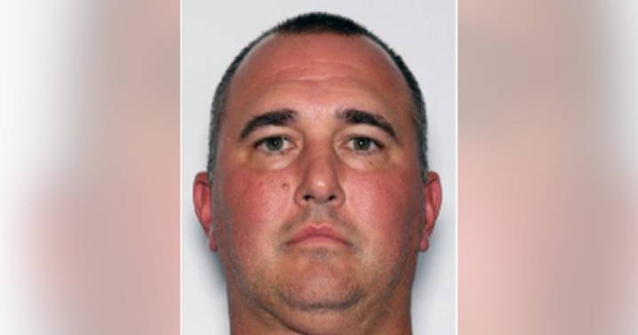 En busca y captura un entrenador de fútbol, investigado por pornografía infantil