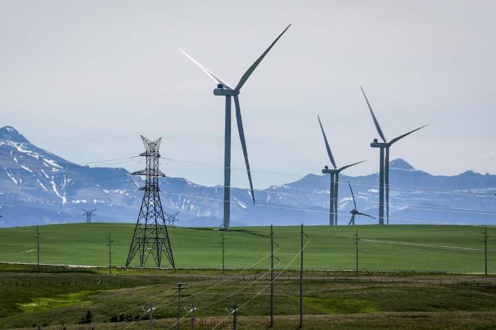 Alberta to prioritize AI data-centre projects that generate their own power