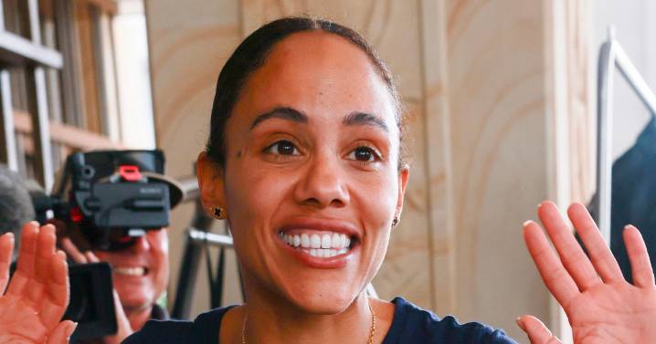 I'm A Celeb Alex Scott rushed to medical tent after 'panic' in unaired scenes