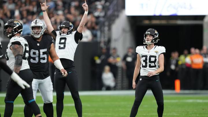Jacksonville Jaguars kicker Cam Little sets NFL record for longest field goal