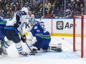 Canucks: Thatcher Demko leaves game against Jets after first period