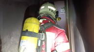 Un cortocircuito en un altavoz provoca un incendio en una vivienda en Bárcena de Cicero con gran cantidad de humo