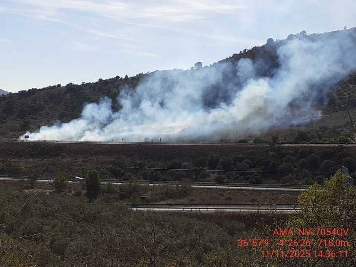 Controlado el incendio declarado en Antequera próximo a la A