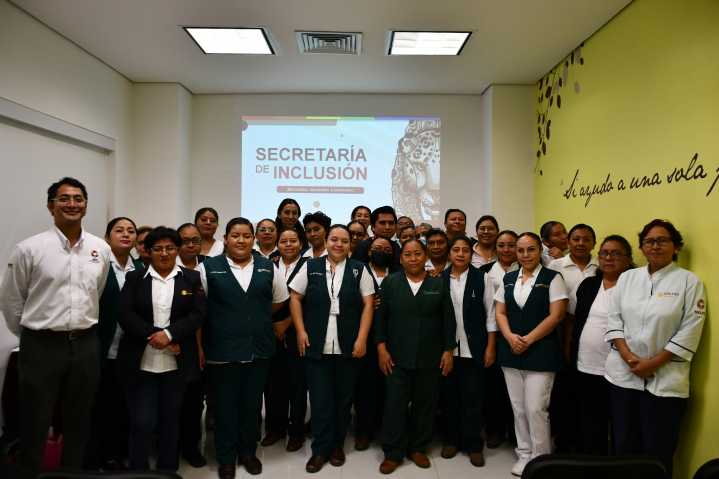 PONE ATENCIÓN A LA SALUD SIN ETIQUETAS