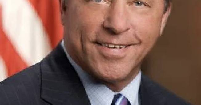 Hawley sets mobile office hours for Mumford