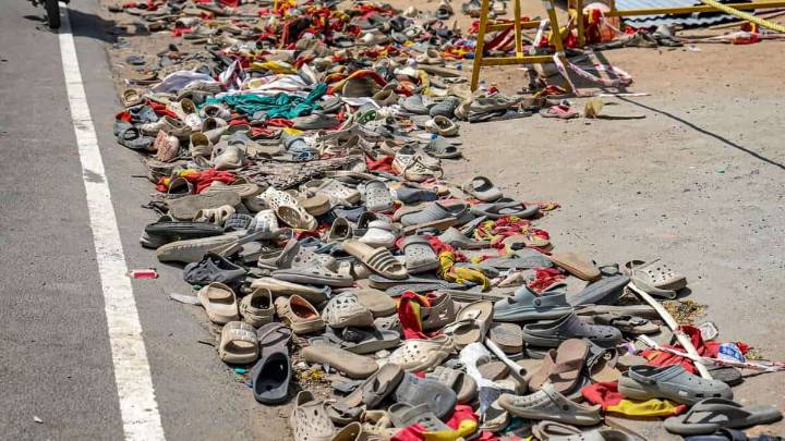 Karur stampede: Ambulance drivers appear before CBI for questioning