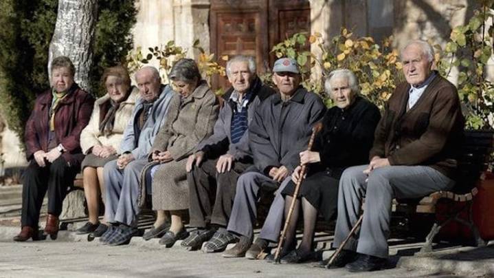 Las pensiones contributivas subirán un 2,7% en 2026 para garantizar el poder adquisitivo