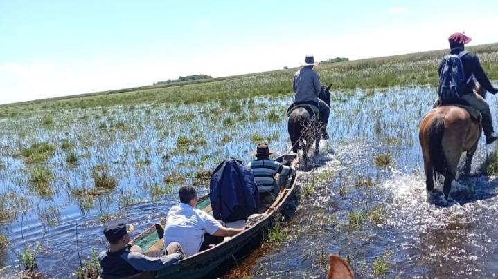 Tragedia en el Iberá: un hombre murió tras un rodeo y la Policía demoró cinco horas en acceder al lugar