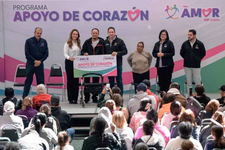 Saltillo: Javier Díaz González entrega apoyos de corazón a 3 mil 800 personas