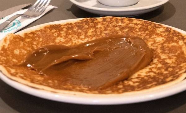 Panqueques de dulce de leche a $10: dónde probar este clásico argentino a un precio increí