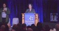 Great Lakes Science Center leader receives Diversity Center award