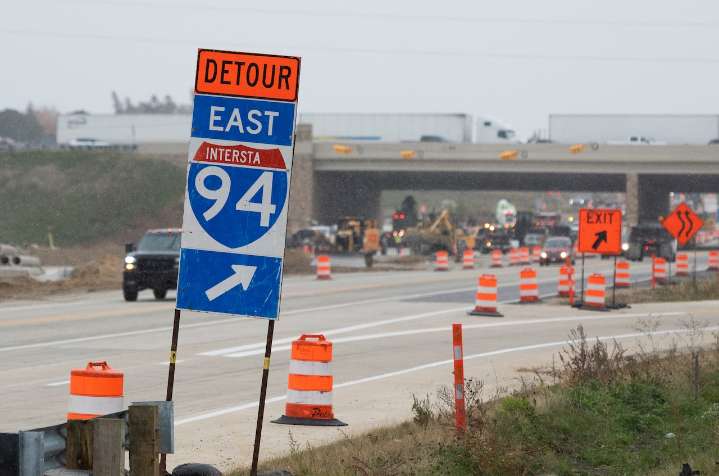 Bridge hit by high-load to require I-94 closure in Southeast Michigan