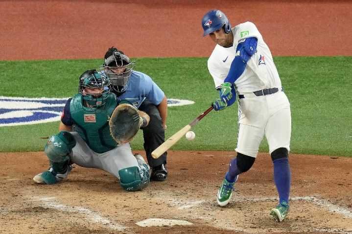 Blue Jays’ George Springer wins Silver Slugger award after resurgent season