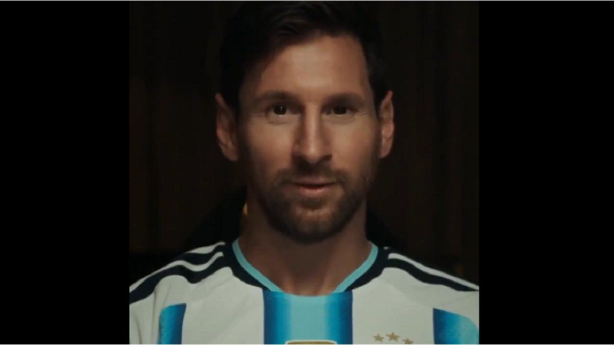 "Quiero vale 4": Lionel Messi ya palpita el Mundial con la nueva camiseta de la Selección argentina
