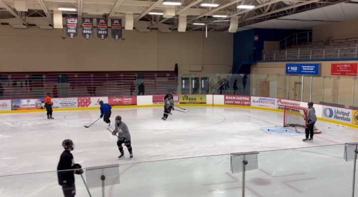 Spud hockey players choose high school over juniors