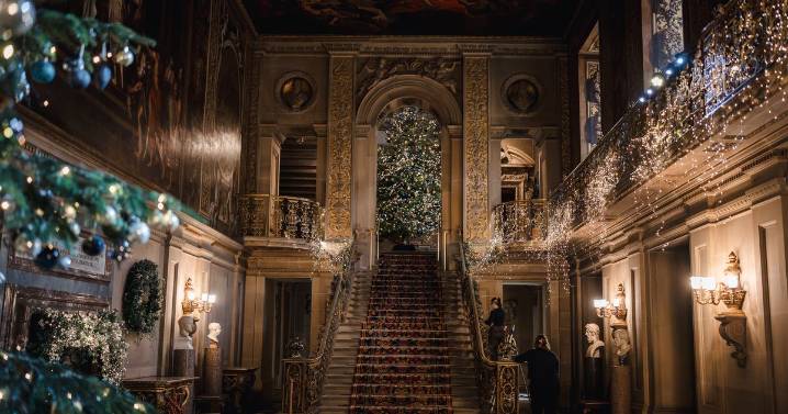 Chatsworth House and market opening weekend kick-off Christmas festivities