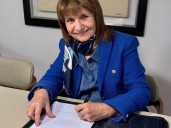 Patricia Bullrich se juntó con los radicales en medio de la pelea por Villaverde y la presión de los K