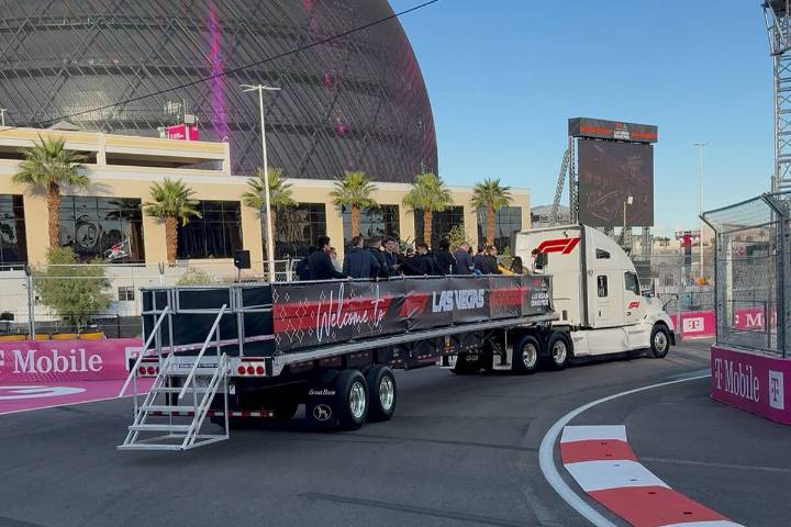 Las Vegas Grand Prix circuit tour gives fans a firsthand view 