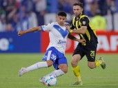 La FIFA confirmó la inhabilitación por un año para un jugador de Vélez por falsificación de documentación