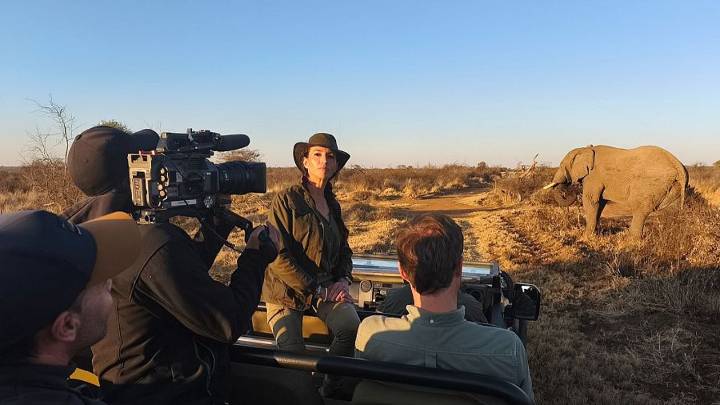 RTVE se lanza a la aventura africana con 'Dra. Fabiola Jones', su nueva apuesta de infoentretenimiento