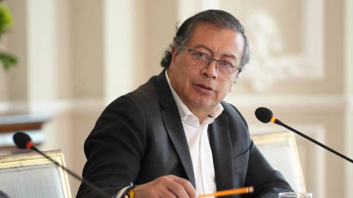Presidente Gustavo Petro denunció 'persecución' a su hija menor de edad desde Colombia hasta Estocolmo durante visita a Verónica Alcocer