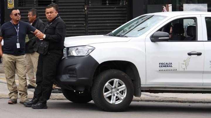 Roban auto y hasta el arma de un agente ministerial en Amozoc, Puebla