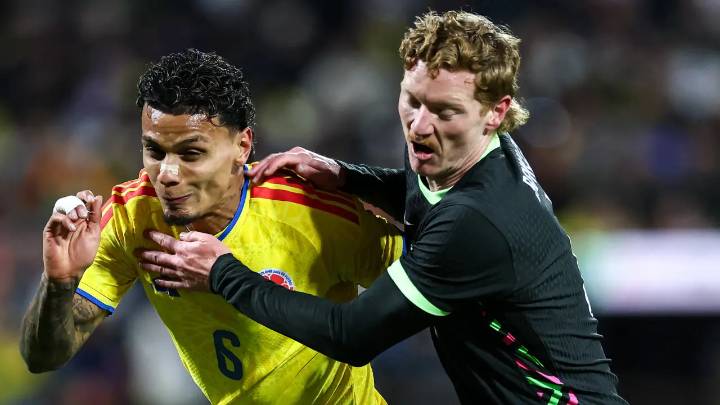 Selección Colombia vs. Australia se jugó en un estadio de béisbol; la cancha llamó la atención