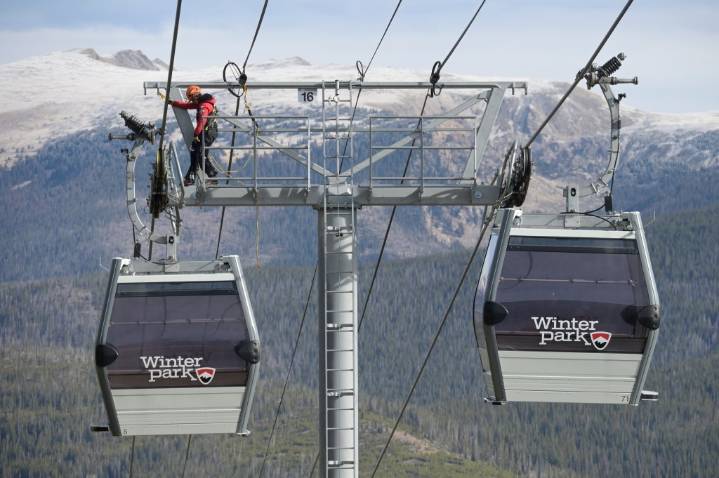 How Colorado ski resorts train to evacuate gondolas, chairlifts when they break down