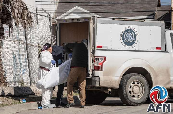 Hallan un cadáver envuelto en lona en la colonia El Pípila