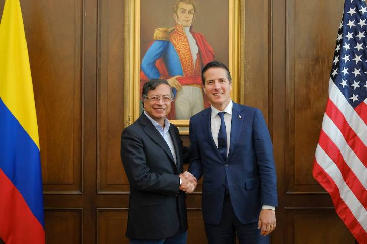 Las acusaciones de Petro a los hermanos de Bernie Moreno por las que habla de una “vendetta” en su contra