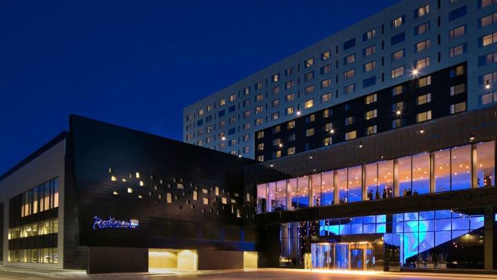 Hotel at Mall of America to offer free hot meals for families missing SNAP benefits