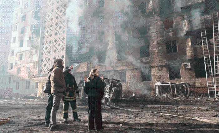 Nuevo bombardeo ruso deja 25 muertos y 70 heridos en Ucrania