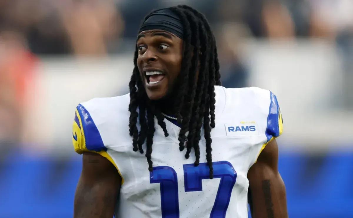 Is Davante Adams playing today for Rams vs Seahawks in Week 11 of 2025 NFL season?