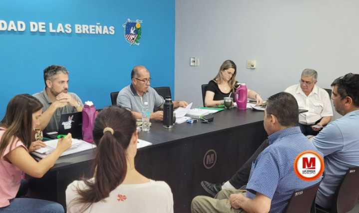 El intendente de Las Breñas encabezó una reunión previo a presentar el proyecto del Presupuesto 2026 y el de ordenanza impositiva