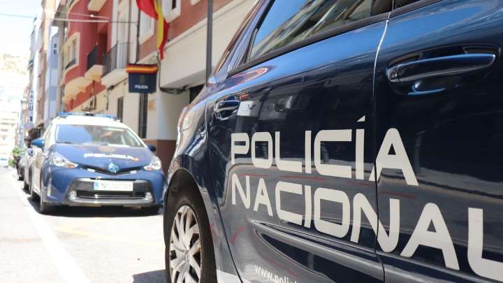 Prisión para tres hombres por agredir sexualmente y retener durante siete días a una mujer en Alicante