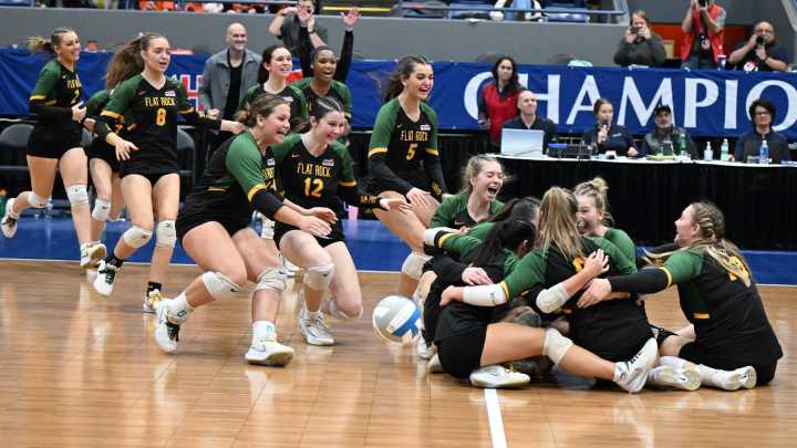 Flat Rock volleyball rolls into state semifinals with four