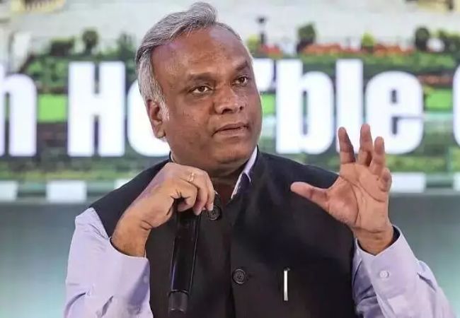 RSS to hold route march by following law of land for first time i...